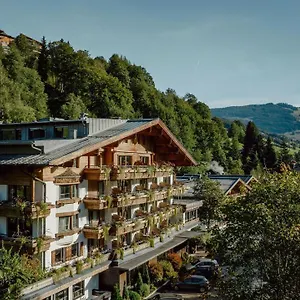 Familien Hotell